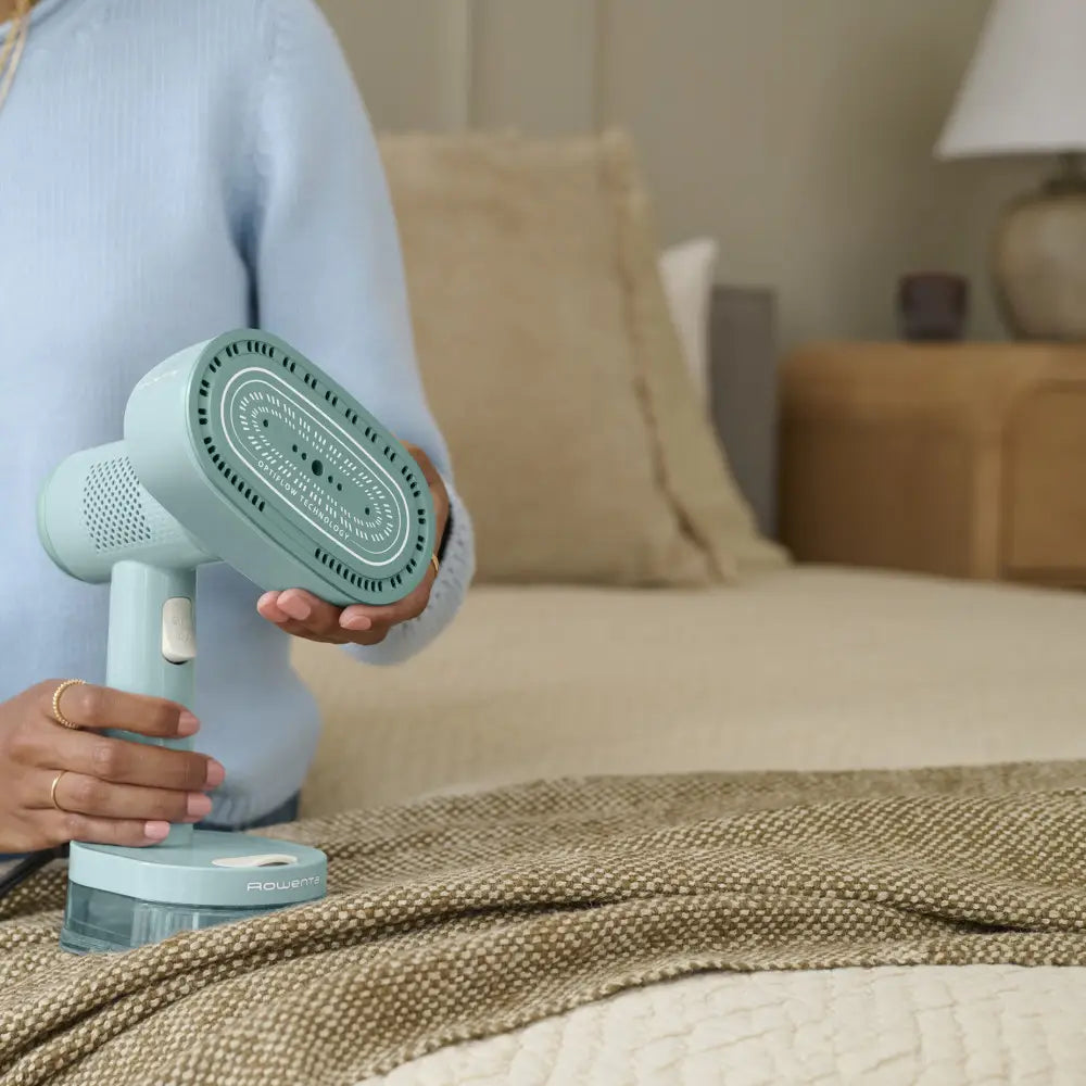 AeroSteam Twist Handheld Steamer with Opti-Flow Suction